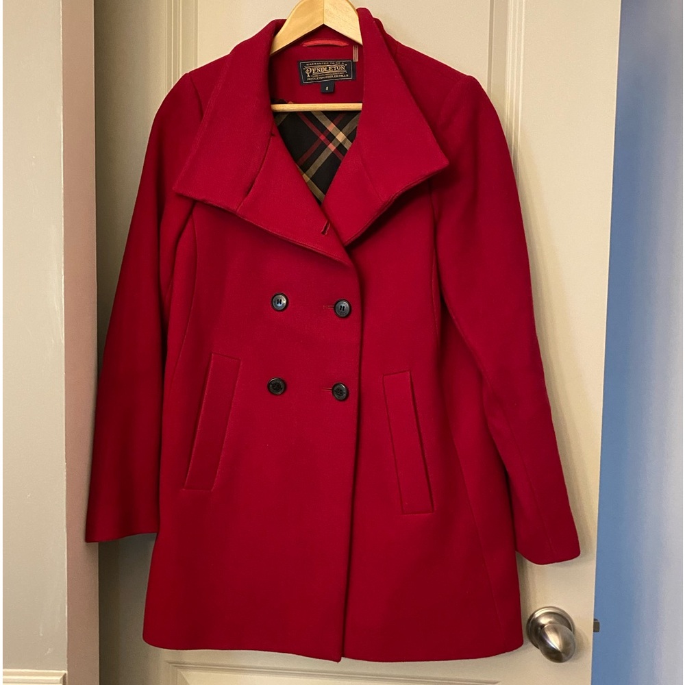 Pendleton Pea Coat 8 Button Burgundy Wool 
Size 8